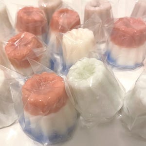 Handmade Natural Soap Bar – Flower Shaped Artisan Soap – Vegan Skincare Gift for Her – Personalized Natural Beauty Soap