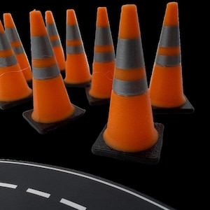 Miniature Traffic Cones – Set of 10 (Various Scales Available)