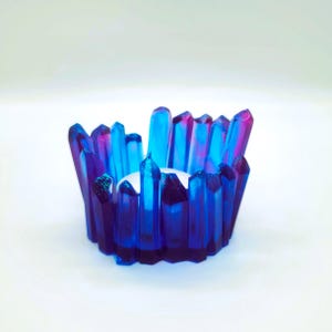 Crystal Cluster Tealight Candle Holder - Made with Eco-Friendly Resin