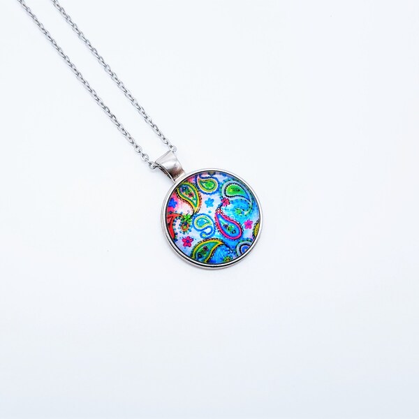 Paisley Glass Cabochon and Metal Pendant Necklace