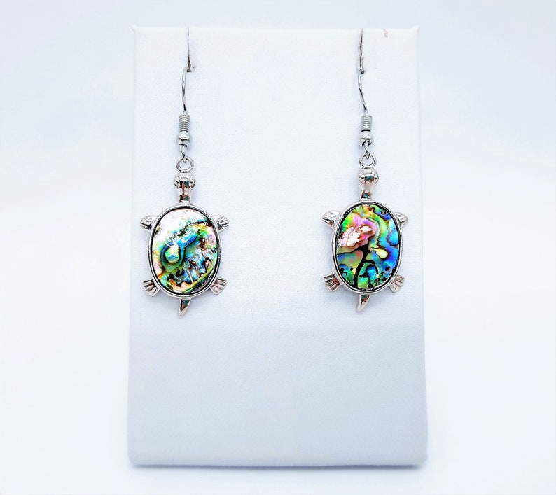 Earring, Turtle Resn Domed Abalone
