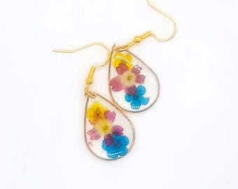 Pressed Flower in Resin Teardrop Earrings / Hypoallergenic Stainless Steel Ear Wire Hooks