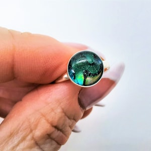 Handcrafted 925 Sterling Silver Natural Green Abalone / Paua Seashell Ring, Sealed with Holographic Mica Infused Resin, Size 5