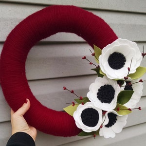 Christmas yarn wreath, Christmas wreath, holiday wreath, wildflower wreath, year round wreath, wool felt flower wreath, winter wreath