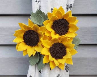 Set of 2 curtain tie backs, sunflower curtain tie backs, felt flower curtain, home decor, sunflowers, sunflower home decor, wedding decor