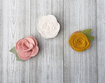 Set of 3 refrigerator magnets - wool felt magnets - flower magnets - small gift - bridal shower favor - party favor - felt flowers