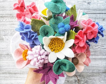 Small felt flower bouquet, wildflower felt bouquet, wildflower bouquet, mother's day gift, bridesmaids bouquet, delicate flowers