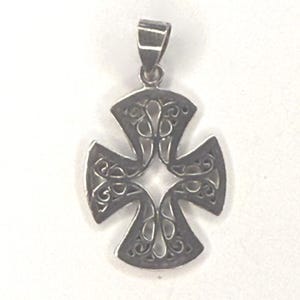 Sterling Silver Celtic Cross Pendant – Viking Cross Necklace – Norse Pagan Jewelry – Sacred Geometry Amulet – Men&#39;s & Women&#39;s Spiritual Gift