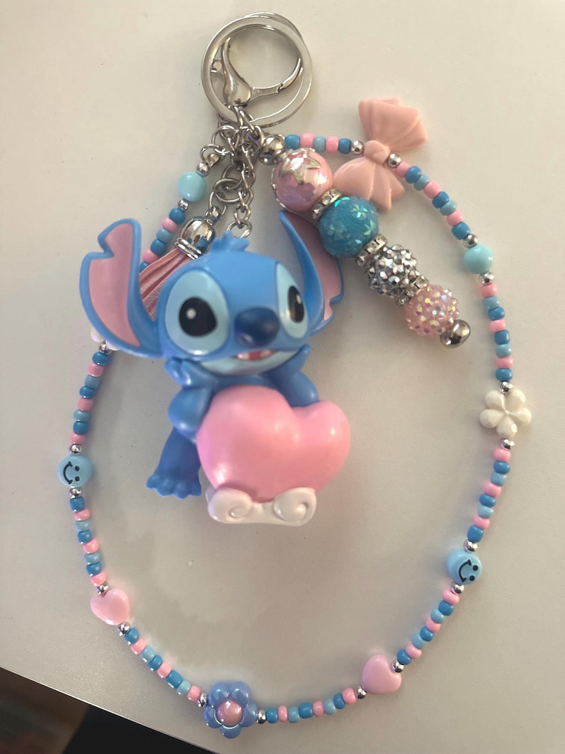 LLAVERO Y Charm para Bolso STITCH. imagen 1