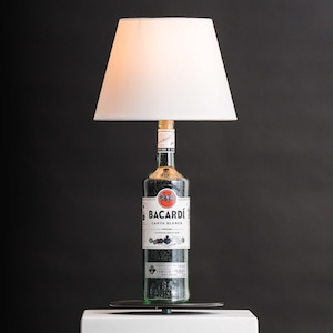 Table lamp &quot;Ricardo&quot; • Bottle lamp, table lamp, lamp, light, gift, upcycling, rum, handmade → ORIGINAL BOTTLE GENTLEMAN