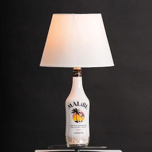 Table lamp &quot;Caribbean&quot; • Bottle lamp, table lamp, lamp, light, gift, upcycling, rum, handmade → ORIGINAL BOTTLE GENTLEMAN
