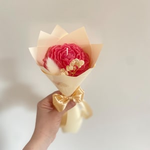 Vela de buquê de flores de peônia artesanal | Vela de decoração floral realista