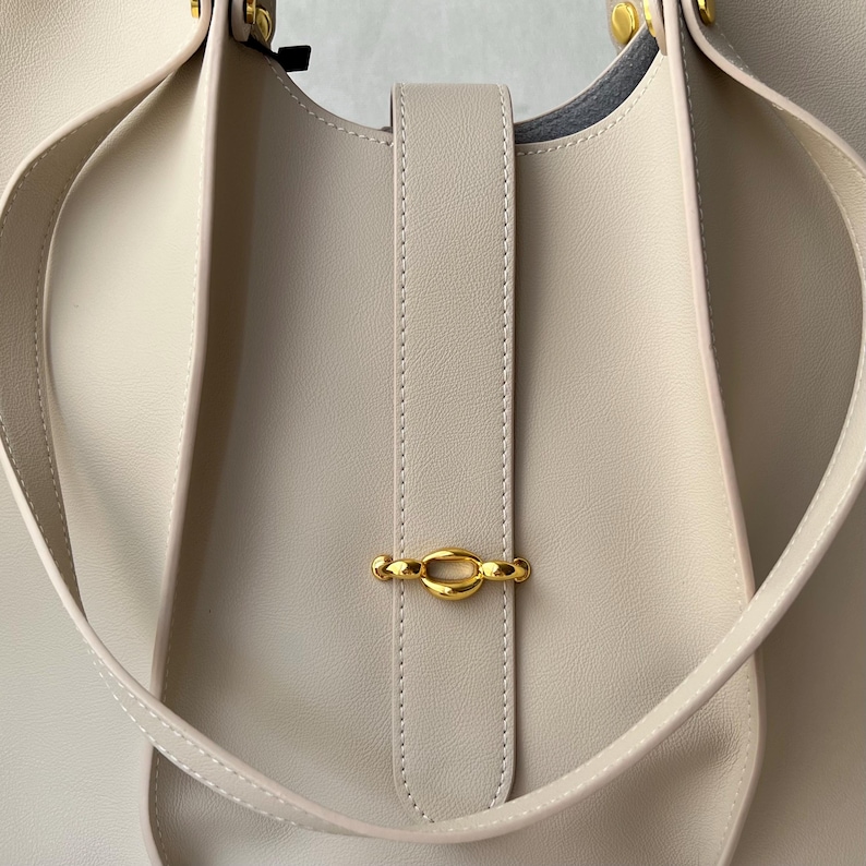 Elegant 2-in-1 beige leather tote bag with matching clutch, Handcrafted leather shoulder bag, Luxury leather shoulder bag for women image 5