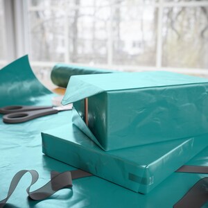 Blue Green Gift Wrap Set: Eco-Friendly Recyclable Wrapping Paper