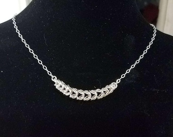 Collier Chaîne Vintage En Argent Sterling à Mailles Plates Graduées - Occasion En Bon état D'usage
