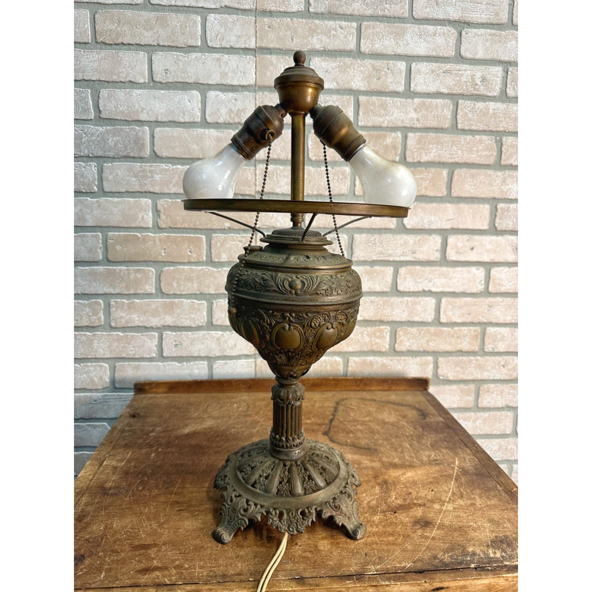 Antique Victorian 1800s Brass Pedestal Oil Lamp W/ Cast Base