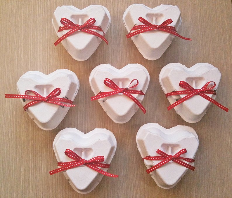 100 Egg cartons in White 3 Holding type Heart Shape | Etsy
