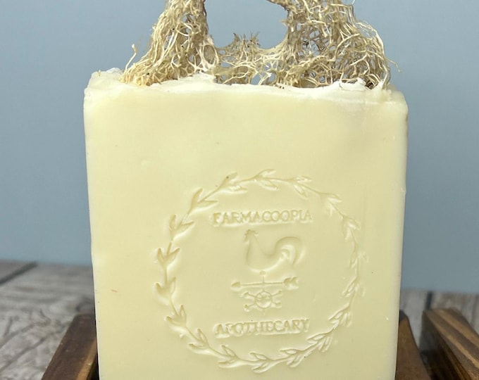 Handmade Artisan Peppermint Natural Soap - Exfoliating Tallow Bar