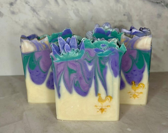 Handmade Artisan Blossom and Bloom (Purple) - Tallow Soap Bar (5oz)