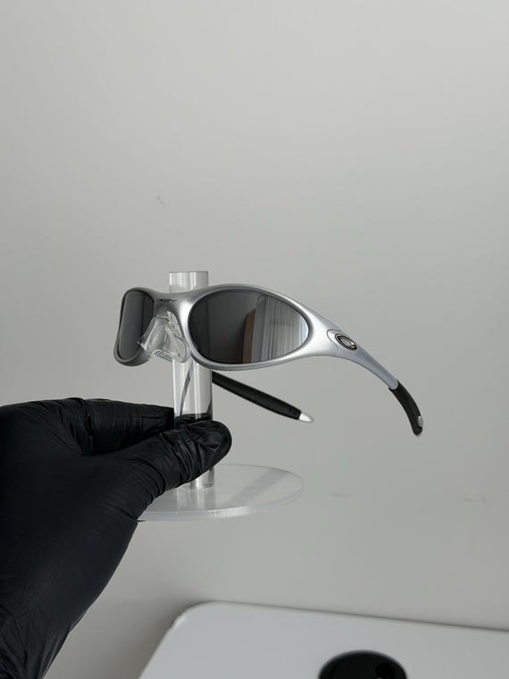Sunglasses Oakley Minute 1.0 Triple Silver Vintage Glasses for