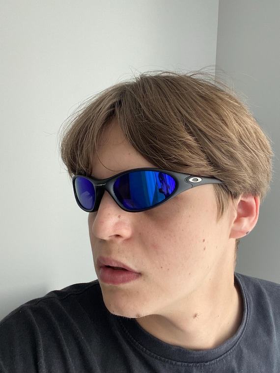 【超希少】vintage OAKLEY MINUTE マットブラック 90s 超希少】vintage OAKLEY MINUTE マットブラック 90s - メルカリ