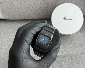 The Nike D-Line Armored watch is a classic model with an innovative design, a retro-inspired accessory black box case avantgarde y2k