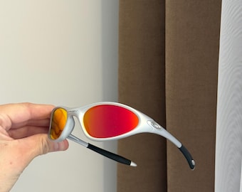 Gafas de sol Oakley Minute 1.0 vintage de los 90, plateadas, naranjas y arcoíris, raras, estilo Y2K, vanguardistas, americanas, gorpcore, de montaña, japonesas, polarizadas.