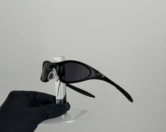 sunglasses oakley minute 1.0 triple black Vintage glasses for cycling, running, gorpcore and outdoor activities, Y2K style opium avantgarde