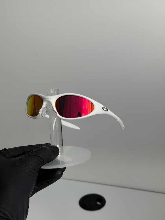 Sunglasses Oakley Minute 1.0 White Yellow Vintage Glasses for