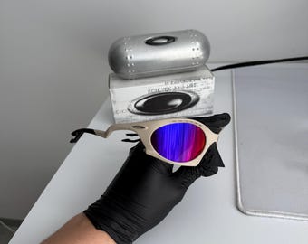 vintage 00s style Oakley plantaris sunglasses outdoor glasses gorpcore avantgarde hype opium minute splice y2k prizm witch case box drip