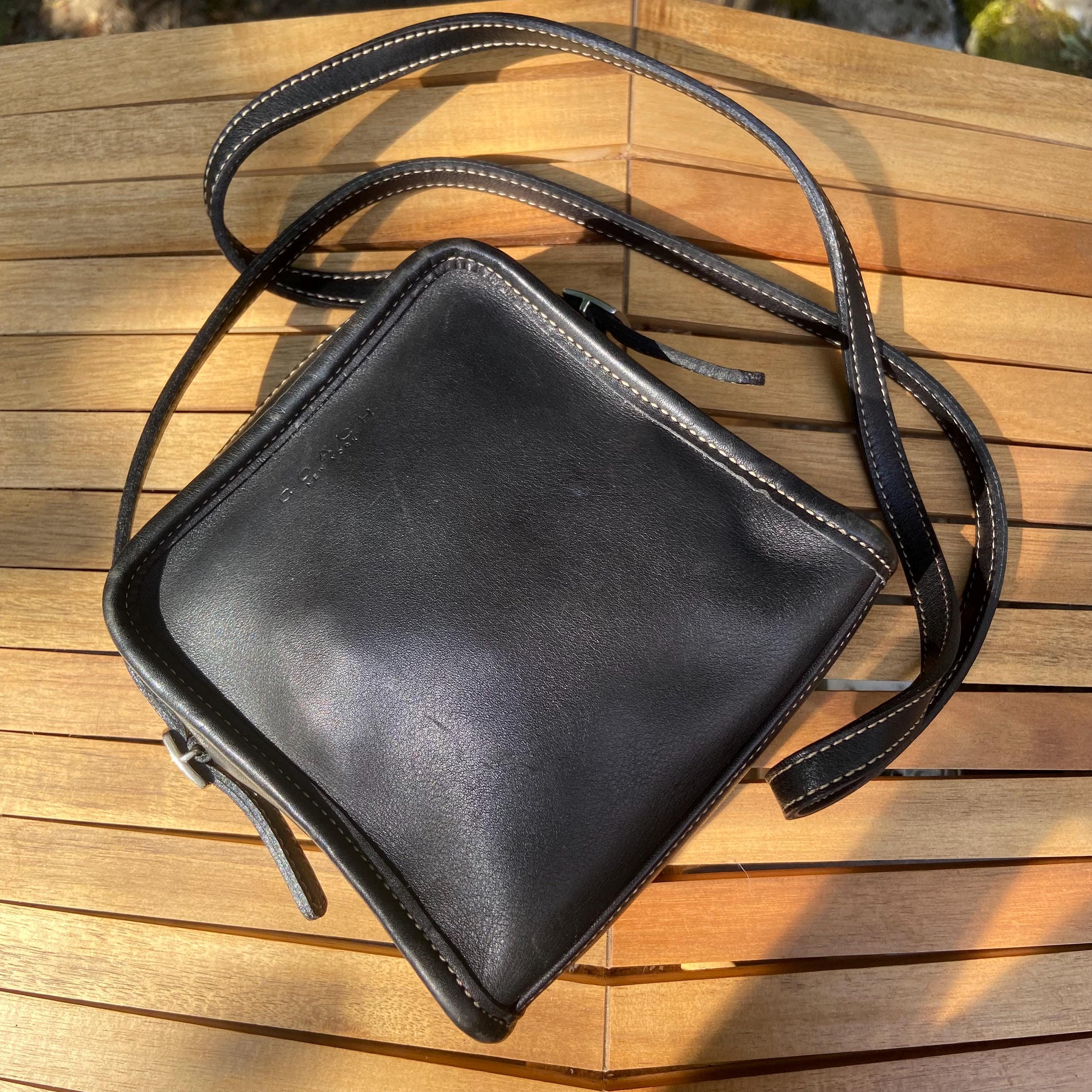 Vintage Coach Bellini Zip | Style 9139 | Black With Contrast