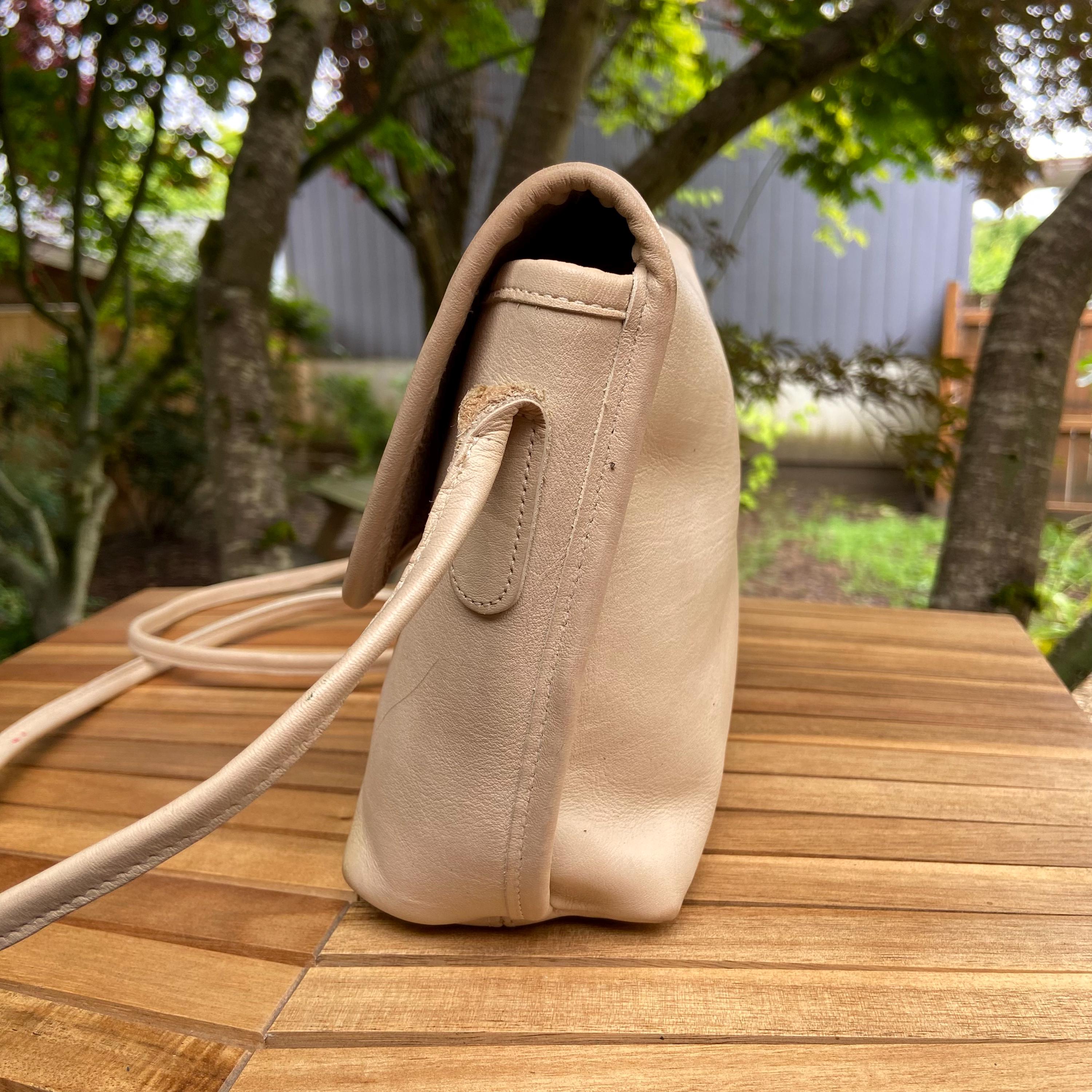 Vintage Coach Quincey Bag | Style 9919 | Bone With Brass Hardware
