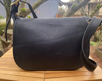 Vintage Coach Laurie Flap | Style 9032 | Black | Made in USA