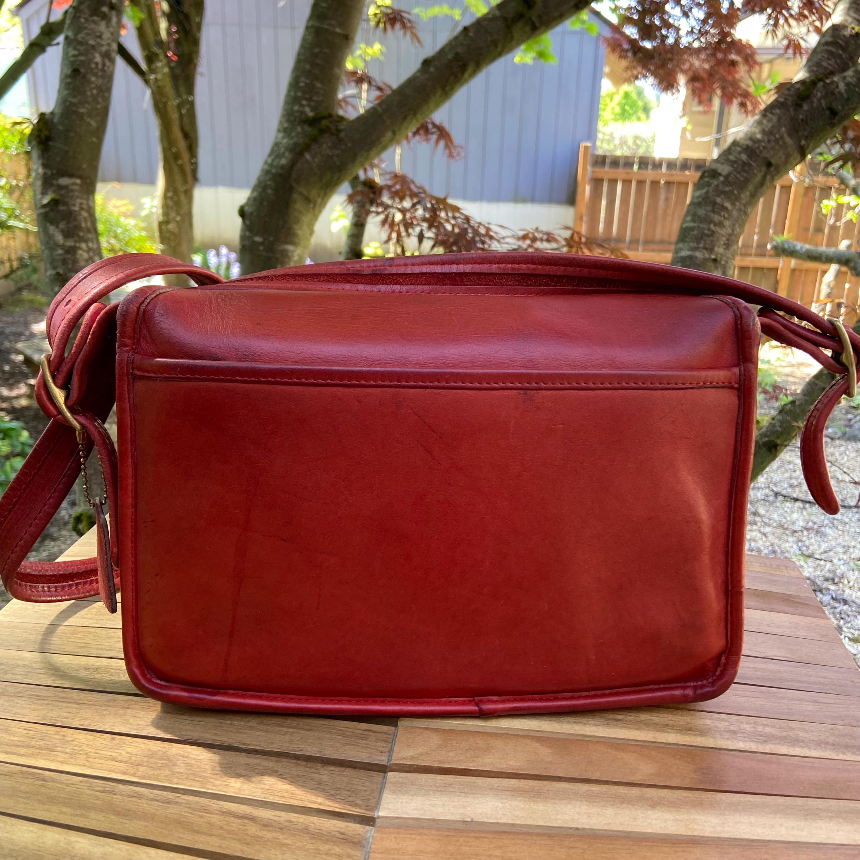 Vintage Coach Pocket Bag | Style 9875 | Red With Brass Turnlock
