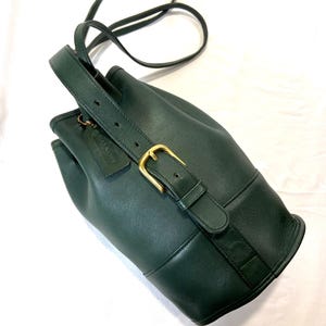 バッグ Old Coach Bixby Sling Green Leather Bag Vintage Coach Bixby Sling (small) in Bottle Green | Style 9984 - Etsy