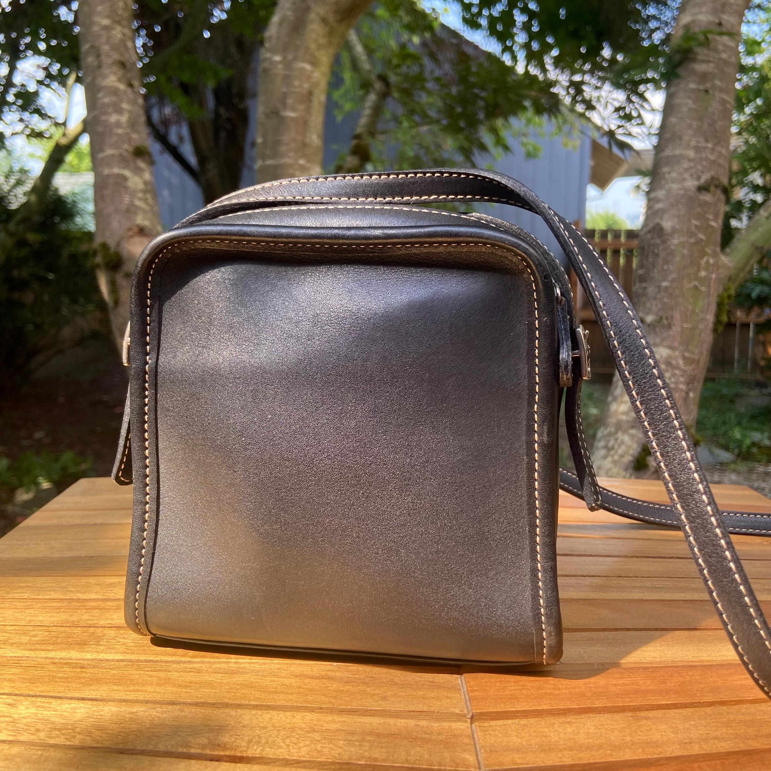 Vintage Coach Bellini Zip | Style 9139 | Black With Contrast