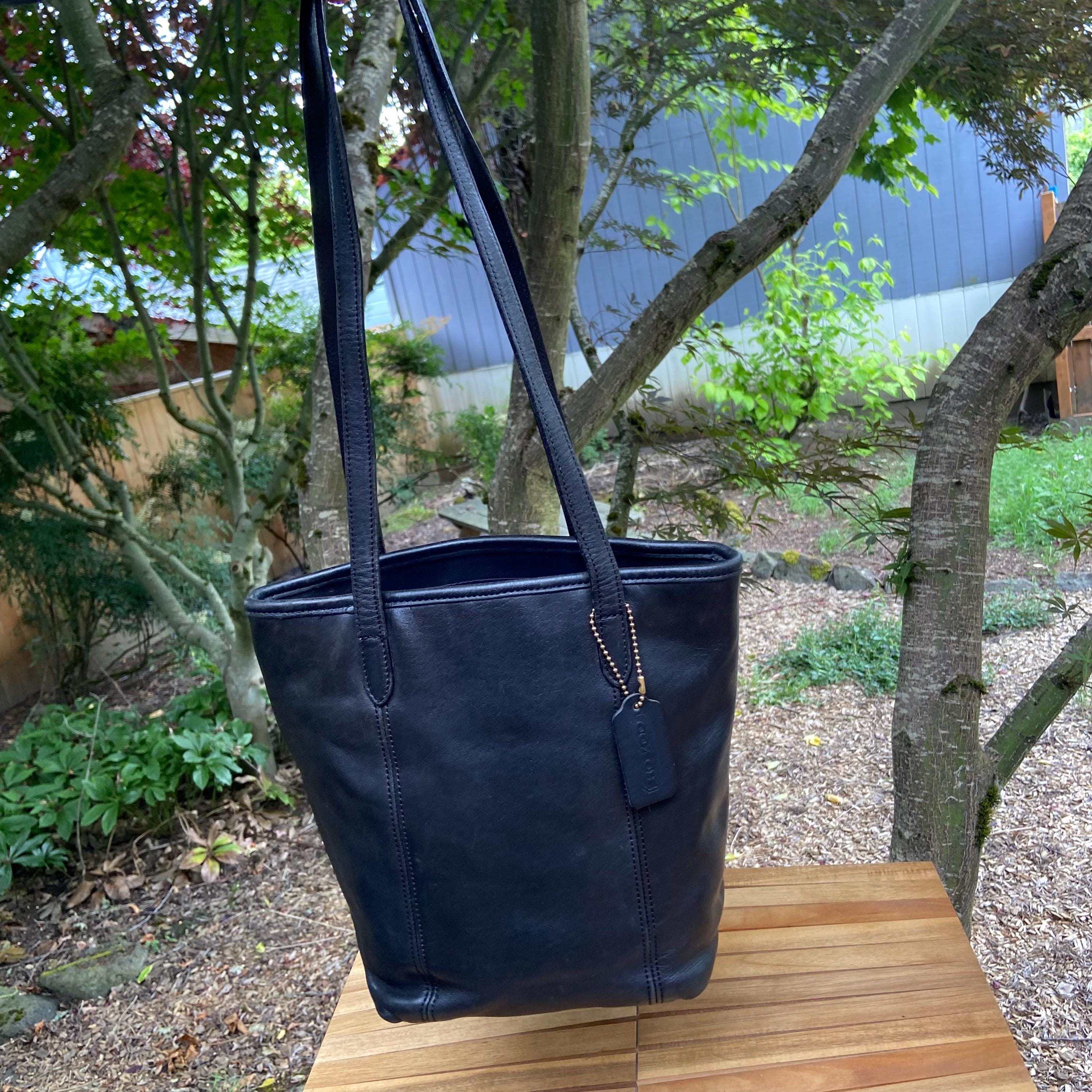 90’s OLD COACH TOTEBAG Vintage Coach Classic Lunch Tote | Style 9077 | Black | Made