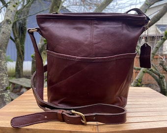 Vintage Coach 9946 Nicholas Bucket Bag – Glove-tanned Leather