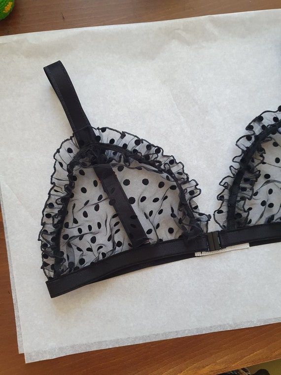 Embroidery Front Closure Bra – Lingerie First