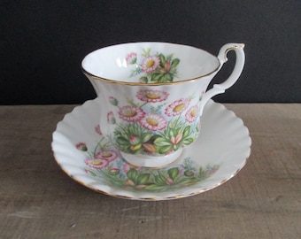 Royal Albert Tea Cup and Saucer Pink Green Sunnyside Series Dawn made in England