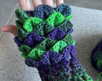 Dragon Scale Fingerless Gloves