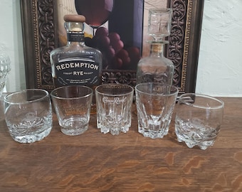 Juego de 5 vasos surtidos para whisky Crown Royal – Decoración para bar
