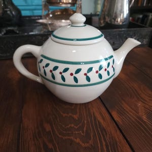 Vintage Hartstone USA Teapot Green Leaf Pattern Stoneware Farmhouse Kitchen Cottagecore Tea Pot