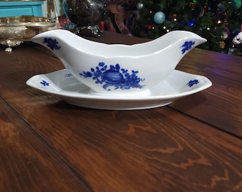 Salsera antigua Villeroy & Boch Mettlach “Faina” (c.1890-1905)