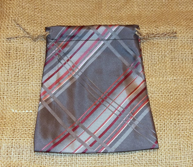 Grey /& Pink Tie Pouch