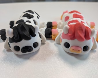 Articulated Baby Cow – 3D Printed Multicolor Lavender & White Cute Cow Figurine – Articulated Fidget Toy – Gift for Animal Lovers