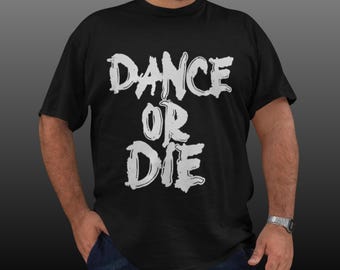 ダンス・オア・ダイ・メイヘム・ボールTシャツ：ユニセックス・ベラ