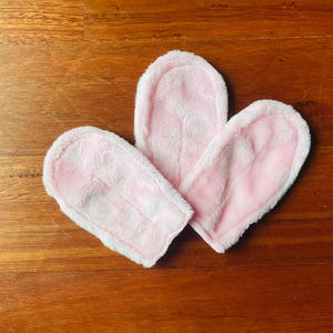 Non-poseable pink fursuit tongue (no Velcro)