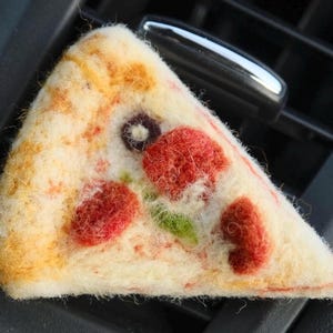 Felt Pizza Car Vent Clip: Handmade Essential Oil Diffuser