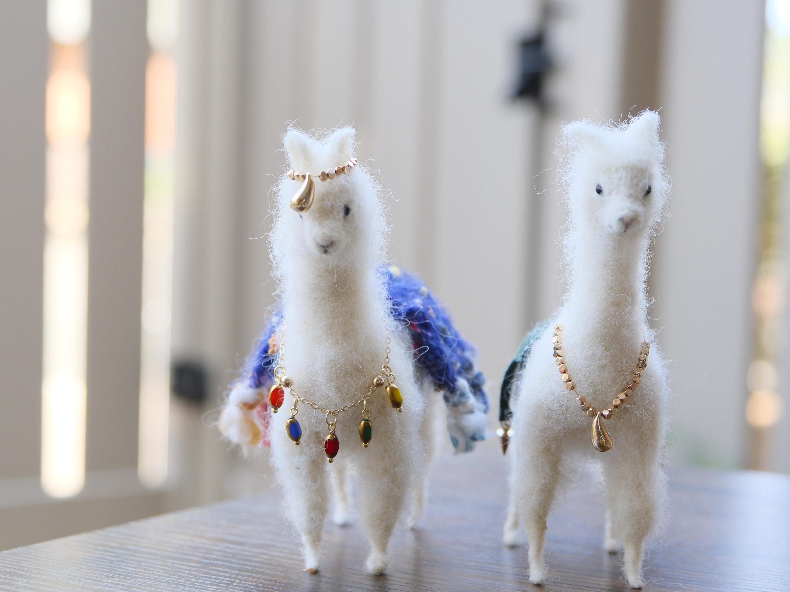 Alpaca figurine - Etsy 日本
